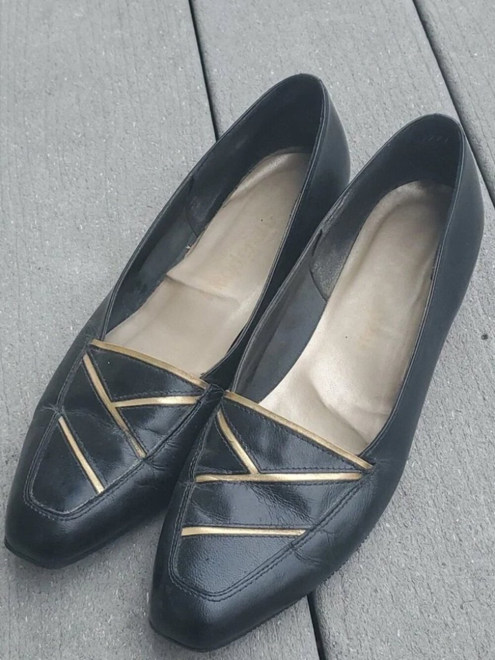 California Magdesians Vintage Leather Loafers | Vintage Black and Gold Loafers